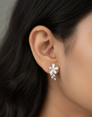 Nila shine silver stud