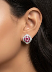Meira Glow silver Stud