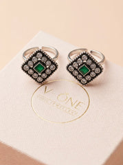 Avira oxidised silver toerings for women