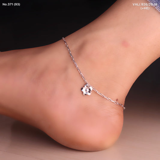 Sleek Flower Charm Payal for Women