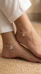 Hanging ghungaroo sleek silver Payal for women