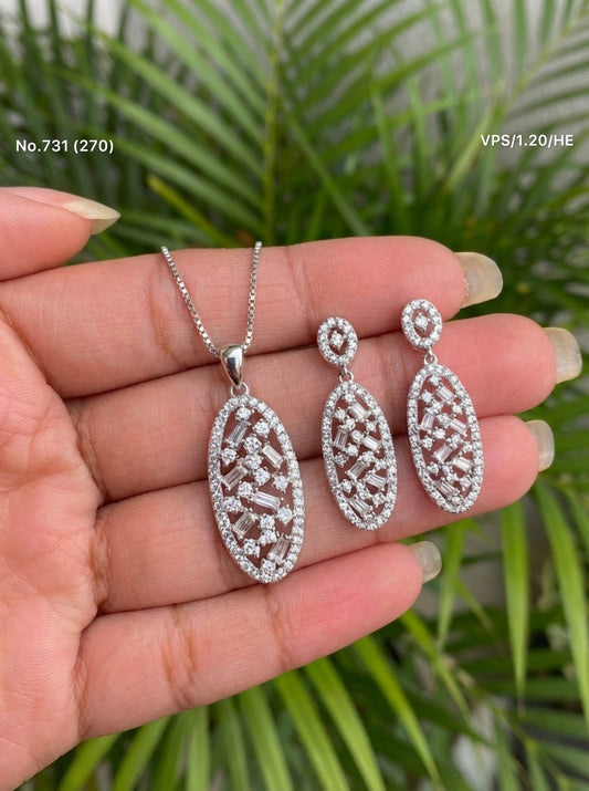 Moonique silver pendant set for women