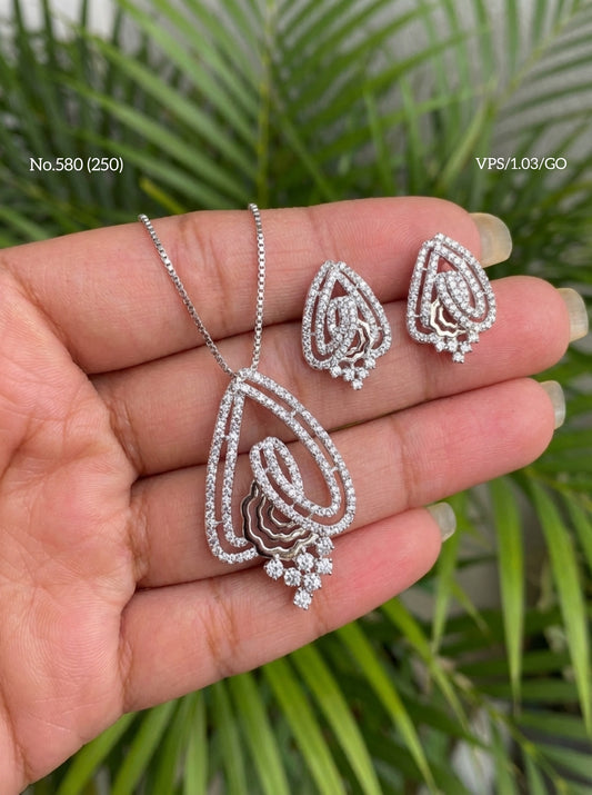 White Royal diamond silver pendant set for women