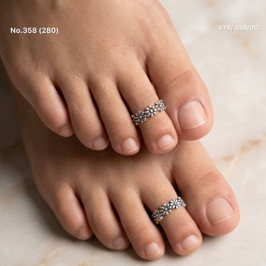 Shrutika silver toerings for women