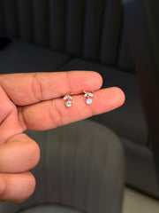 Pure dew petal silver stud