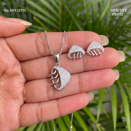 Lunorique silver pendant set for women