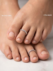 Avya silver toerings for women