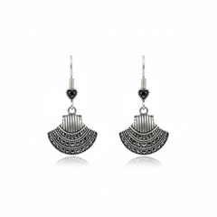 Isyra silver earrings