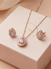 Drop dazzle silver pendant set for women