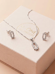 Royal gleam silver pendant set for women