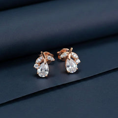 Drop gleam silver stud