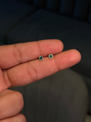 Evergreen stone silver stud