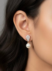 Frosted pearl silver earrings