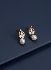 Risha pearl silver stud