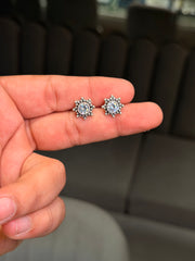 Mono oxidised silver stud