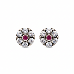 Classic bloom silver stud