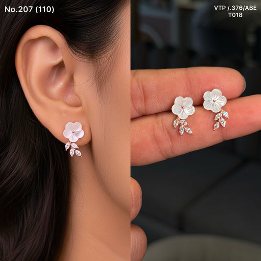 Kaira Dew silver Stud