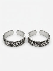 Kaira oxidised silver toerings for women