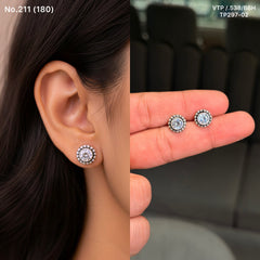 Vivid bloom silver stud