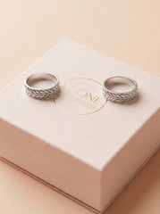 Leaf curve silver toerings for women