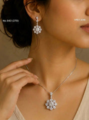 Fluerina silver pendant set for women