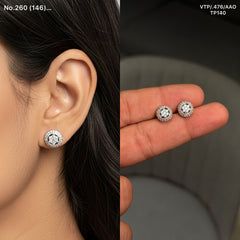 Luma shine silver stud