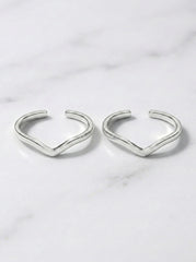 Elegant drift silver toerings for women