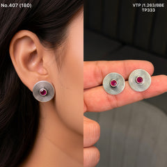 Pure radiance stone silver stud