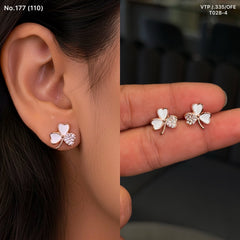 Lira bloom silver stud