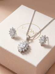 Silver glitz pendant set for women