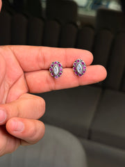 Antique petal silver stud