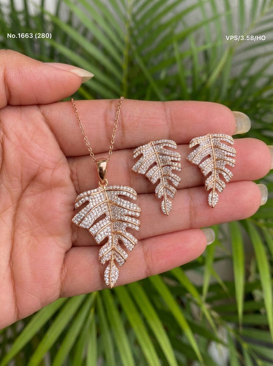 Luxeleaf silver pendant set for women