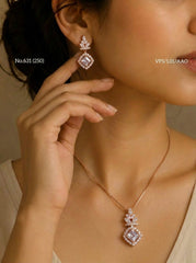 White bloom elegance silver pendant set for women