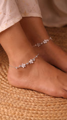 Snow Bloom White Flower Silver Anklet