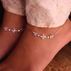 Bloom vibe silver anklet for women