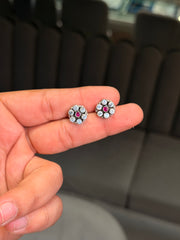 Classic bloom silver stud