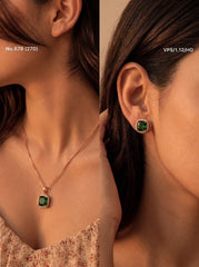 Emerald glow silver pendant set for women