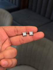 Trisha gleam silver stud