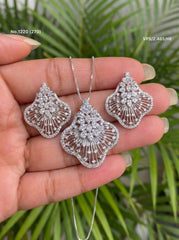 Aarohi shine silver pendant set for women