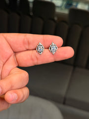 Emerald silver stud