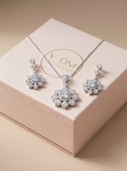 Fluerina silver pendant set for women