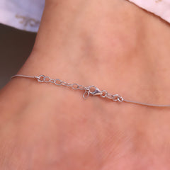 Sleek Lines Silver Bead Payal for Women