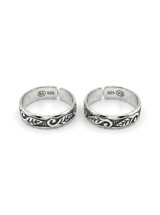 Surbhi silver toerings for women