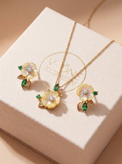 Blossom shine silver pendant set for women