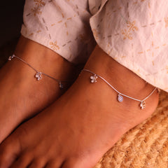 Graceful Butterfly Flower Women Payal
