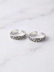 Veda silver toerings for women