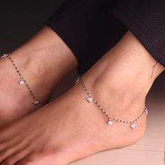 Sleek Tiny Charm Silver Payal for Women