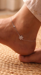 Shining Blossom Sleek Silver Anklet