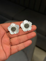 Cloud blossoms silver tops