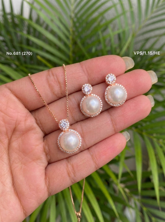 Pearlina silver pendant set for women